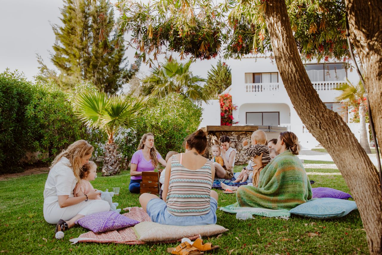 You are currently viewing Mind the Mom – a real retreat for mums with their babies in the lovely Algarve 30.10.-05.11.22